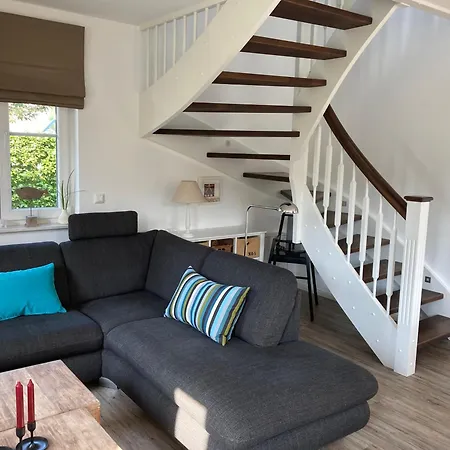 Feriehus Reethaus Lise - Familienfreundlich Mit Strandkorb, Kamin Und Bollerwagen - 12 Gehminuten Zum Laengsten Ruegens